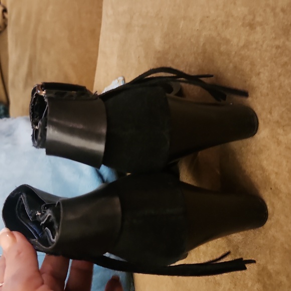 Kensie Mabella Black Ankle Booties Leather Fringe boots size 9 Suede Look Chunky - Picture 3 of 7